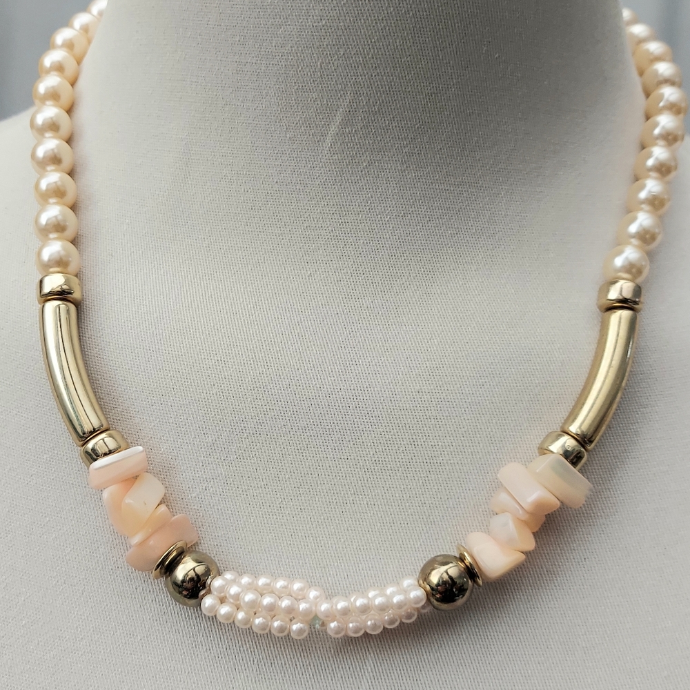 22" Pink hue Pearl bead and gold tone accents W barrel closure.
